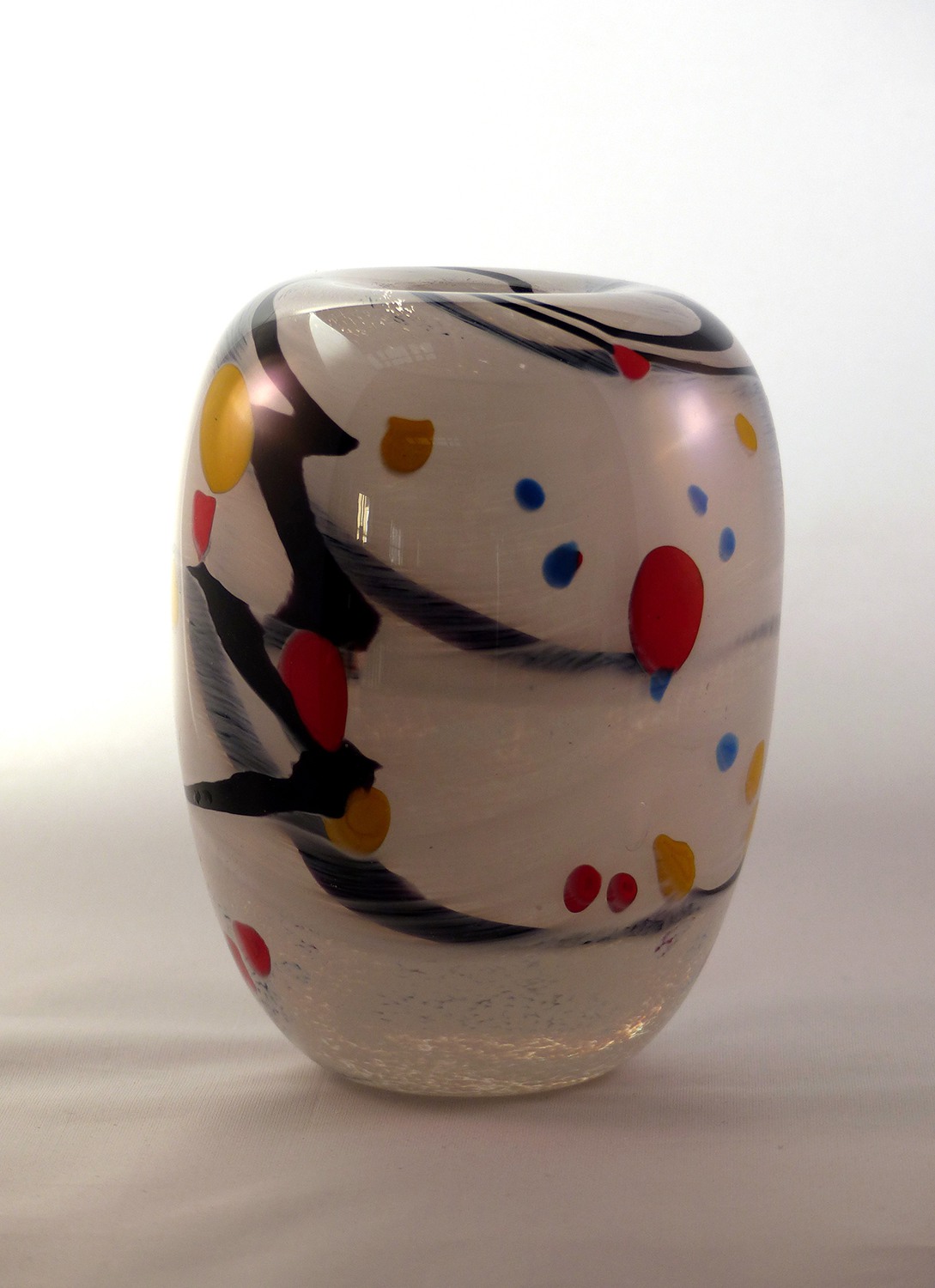 Mistral Pebble Vase
